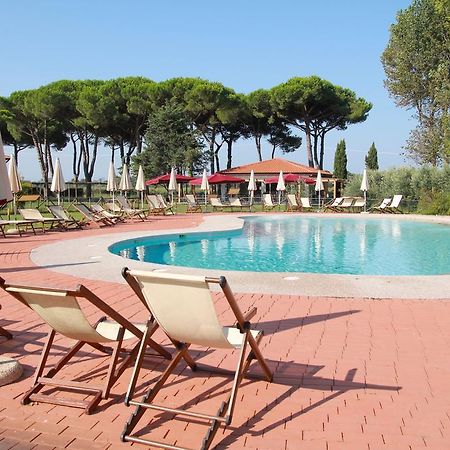 La Fattoria Di Tirrenia 아파트 호텔 외부 사진