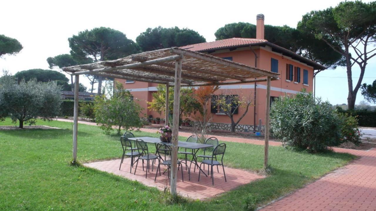 La Fattoria Di Tirrenia 아파트 호텔 외부 사진