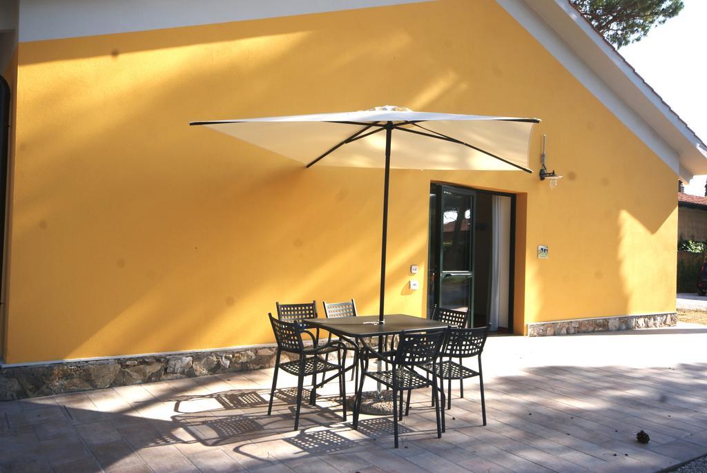 La Fattoria Di Tirrenia 아파트 호텔 외부 사진