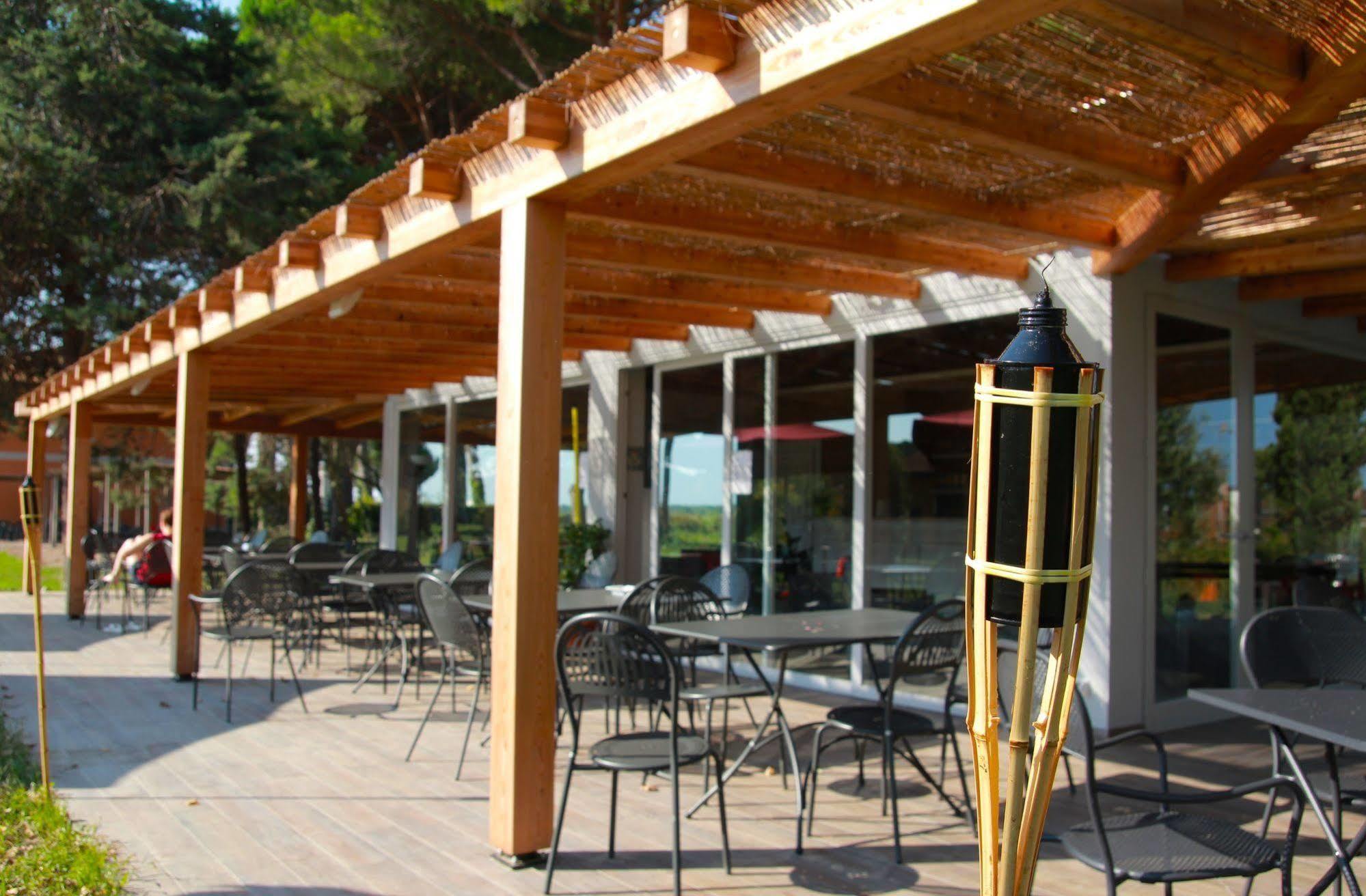 La Fattoria Di Tirrenia 아파트 호텔 외부 사진